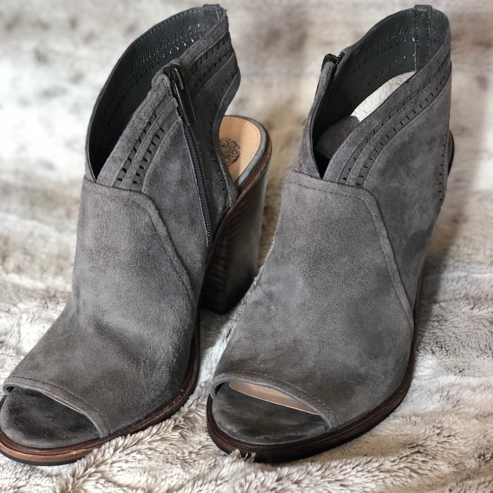 Vince Camuto suede peep toe bootie/heel